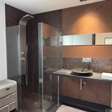 Apartment Exclusive - C1 *